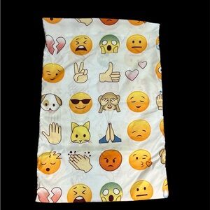 Emoji print micro fiber bedding pillowcase 20x30 single no signs of wear